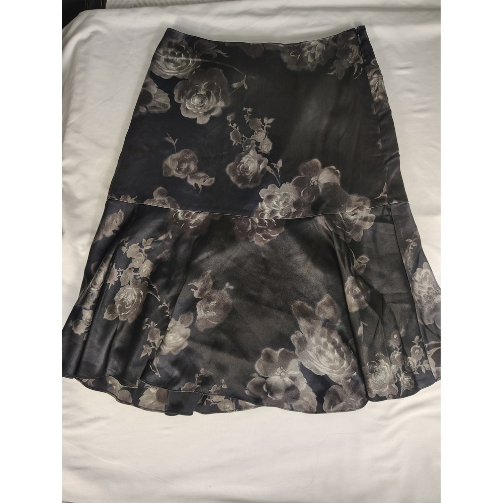 Banana Republic 100% Silk Floral Trumpet Skirt Black Gray Satin Midi Size 2